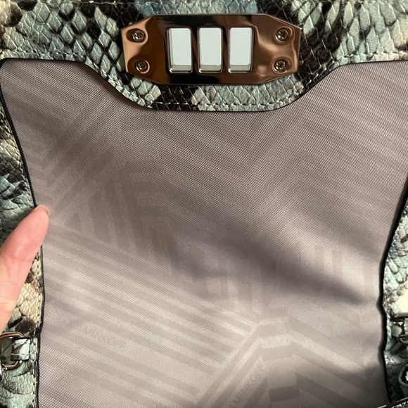 EUC! Rebecca Minkoff  Small love Crossbody Chevron blue print - Picture 5 of 7